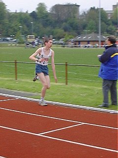 Michael Walker U17 3000m
