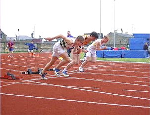 Alan Ruddock (left) U17 100m